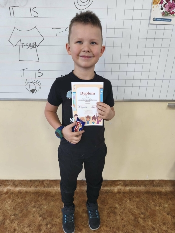 b6d8523e-cd72-447c-8e76-a9f16528c1a7