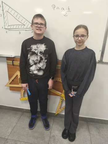 f4d4cbe7-20a5-4191-a3c3-bbc51f6713f0