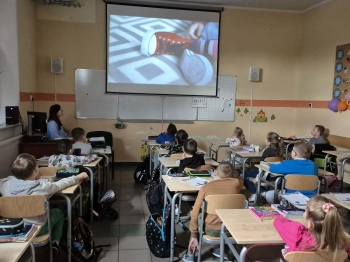 a8c5d353-3662-4741-8259-12a0719b4875